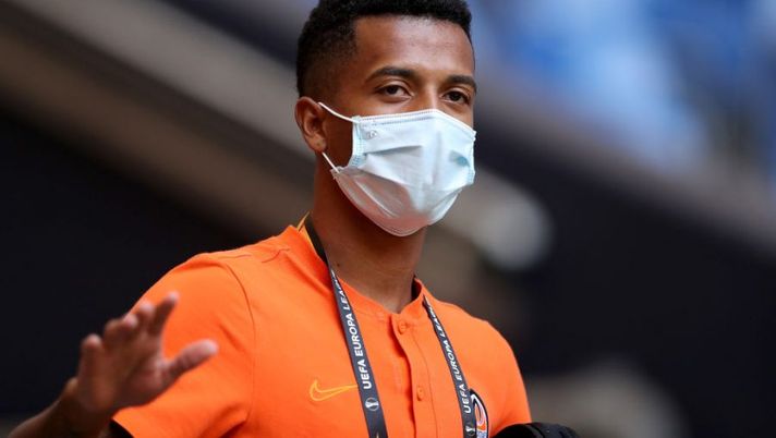 GELSENKIRCHEN, GERMANY - AUGUST 10: Marcos Antonio of Shakhtar Donetsk during a training session ahead of their UEFA Europa League Quarter Final match against FC Basel at Veltins-Arena on August 10, 2020 in Gelsenkirchen, Germany. (Photo by Lars Baron/Getty Images) Lazio, confermato l’arrivo di Marcos Antonio: è fatta per il centrocampista dello Shakhtar - immagine 1