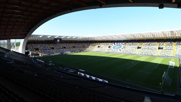 UDINE, ITALY - JULY 05: A general view inside the Stadio Friuli before the Serie A match between Udinese Calcio and Genoa CFC at Stadio Friuli on July 05, 2020 in Udine, Italy. (Photo by Alessandro Sabattini/Getty Images) 