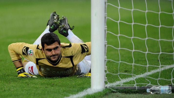 MILAN, ITALY - MARCH 24: Rubinho AS Livorno Calcio looks dejected during the Serie A match between FC Internazionale Milano and AS Livorno Calcio at Stadio Giuseppe Meazza on March 24, 2010 in Milan, Italy. (Photo by Massimo Cebrelli/Getty Images) Rubinho: “C’è il derby e Allegri sa quali tasti toccare, Juric mi ha convinto” - immagine 1