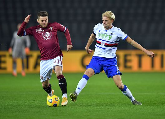 TURIN, ITALY - NOVEMBER 30: Karol Linetty of Torino F.C. battles for possession with Morten Thorsby of U.C. Sampdoria during the Serie A match between Torino FC and UC Sampdoria at Stadio Olimpico di Torino on November 30, 2020 in Turin, Italy. Sporting stadiums around Italy remain under strict restrictions due to the Coronavirus Pandemic as Government social distancing laws prohibit fans inside venues resulting in games being played behind closed doors. (Photo by Valerio Pennicino/Getty Images) TURIN, ITALY - NOVEMBER 30: Karol Linetty of Torino F.C. battles for possession with Morten Thorsby of U.C. Sampdoria during the Serie A match between Torino FC and UC Sampdoria at Stadio Olimpico di Torino on November 30, 2020 in Turin, Italy. Sporting stadiums around Italy remain under strict restrictions due to the Coronavirus Pandemic as Government social distancing laws prohibit fans inside venues resulting in games being played behind closed doors. (Photo by Valerio Pennicino/Getty Images)