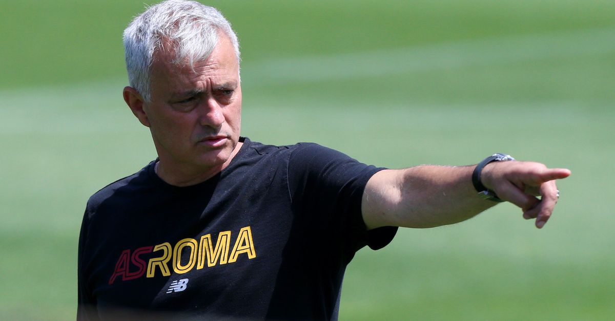 UECL – Roma Feyenoord, Mourinho: “Scriviamo la storia” | VIDEO UECL – Roma Feyenoord, Mourinho: “Scriviamo la storia” | VIDEO