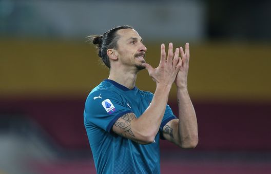 Ibrahimovic impreca per il suo errore allo stadio Olimpico di Roma Ibrahimovic impreca per il suo errore allo stadio Olimpico di Roma