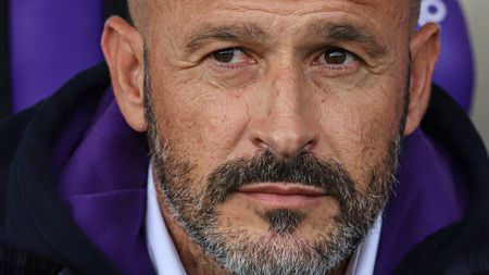 GERMOGLI PH: 24 OTTOBRE 2021 FIRENZE CAMPIONATO SERIE A TIM FIORENTINA VS CAGLIARI NELLA FOTO IL MISTER VINCENZO ITALIANO GERMOGLI PH: 24 OTTOBRE 2021 FIRENZE CAMPIONATO SERIE A TIM FIORENTINA VS CAGLIARI NELLA FOTO IL MISTER VINCENZO ITALIANO