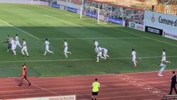Padova-Alessandria, l’entrata in campo delle squadre