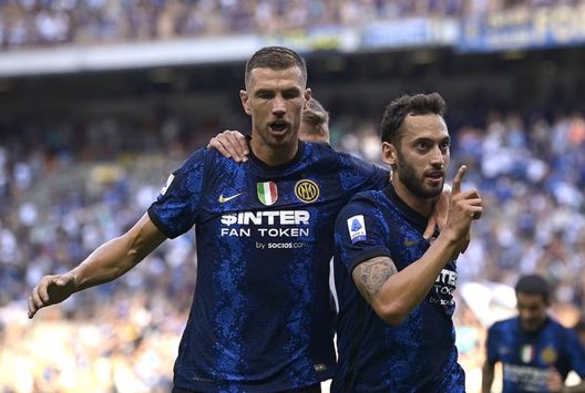 Getty Images Inter Dzeko Calhanoglu