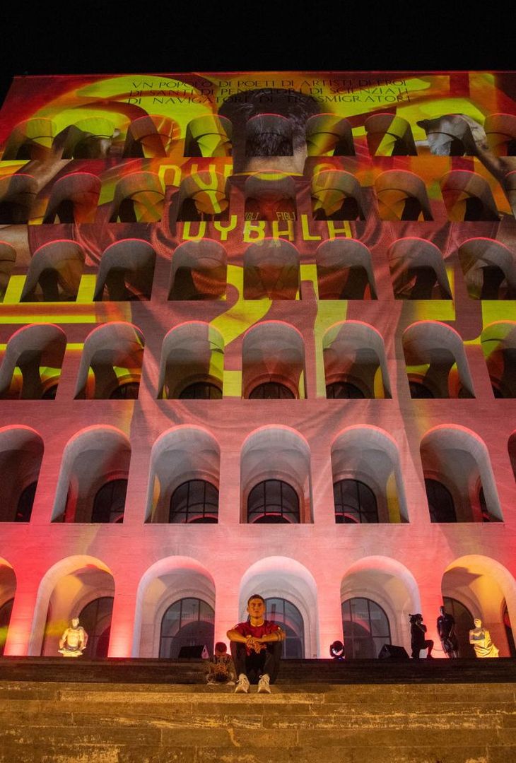 Dybala si presenta al Colosseo Quadrato – FOTO GALLERY - immagine 8