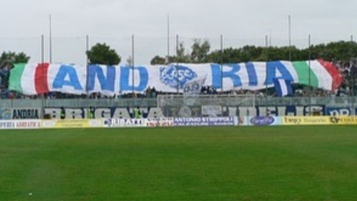 Derby: Andria-Taranto, con tanto caos, allo stadio degli Ulivi Derby: Andria-Taranto, con tanto caos, allo stadio degli Ulivi