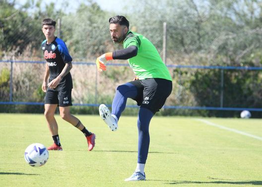 Sirigu ancora out con l’Antalyaspor: il Napoli interverrà sul mercato in un caso- immagine 2