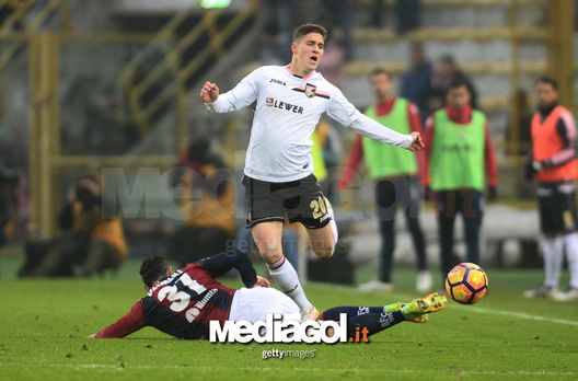 BOLOGNA, ITALY - NOVEMBER 20:Roland Sallai # 20 of US Citta di Palermo in action  during the Serie A match between Bologna FC and US Citta di Palermo at Stadio Renato Dall'Ara on November 20, 2016 in Bologna, Italy.  (Photo by Mario Carlini / Iguana Press/Getty Images) 