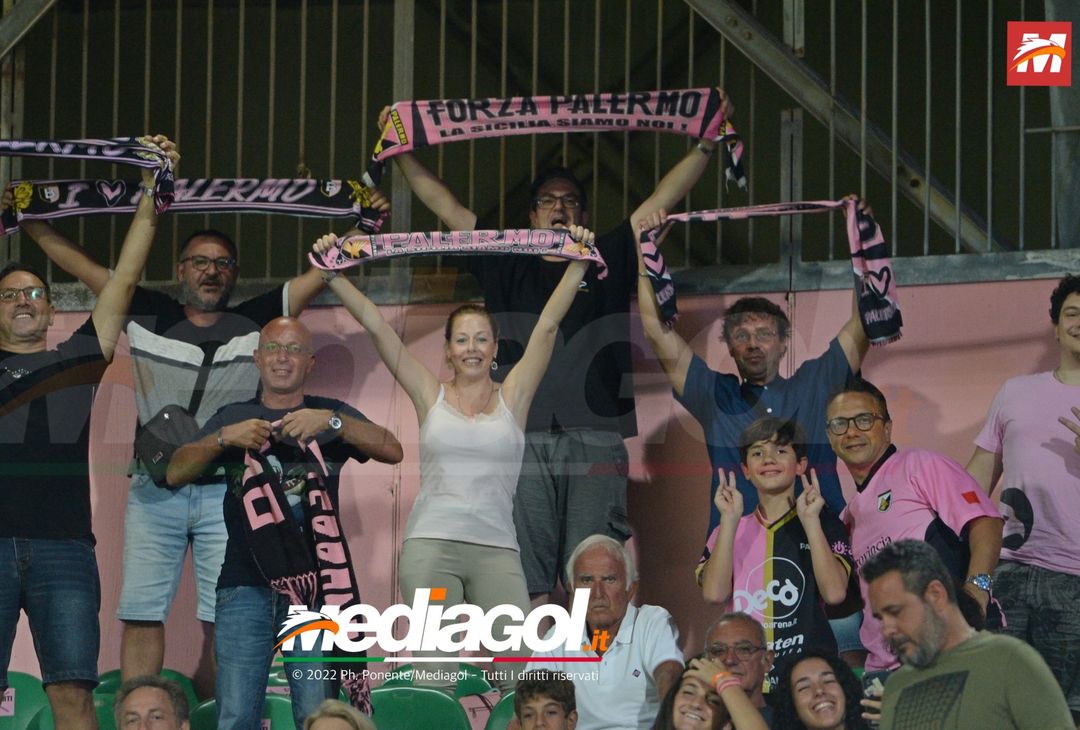 FOTOTIFO, Palermo-Ascoli 2-3: i tifosi allo stadio “Renzo Barbera” (Gallery) - immagine 3