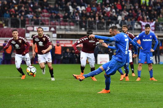 TURIN, ITALY - MARCH 18: Cyril Thereau of ACF Fiorentina scores his goal from the penalty spot during the serie A match between Torino FC and ACF Fiorentina at Stadio Olimpico di Torino on March 18, 2018 in Turin, Italy. (Photo by Valerio Pennicino/Getty Images) TURIN, ITALY - MARCH 18: Cyril Thereau of ACF Fiorentina scores his goal from the penalty spot during the serie A match between Torino FC and ACF Fiorentina at Stadio Olimpico di Torino on March 18, 2018 in Turin, Italy. (Photo by Valerio Pennicino/Getty Images)