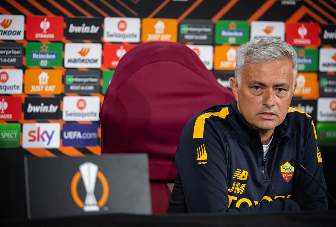 Roma, la conferenza stampa di Mourinho e Spinazzola – FOTO GALLERY - immagine 21
