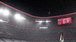VIDEO Bayern Monaco, quante soste contro l’Arminia: pareggio per 3-3 sotto la neve per i bavaresi