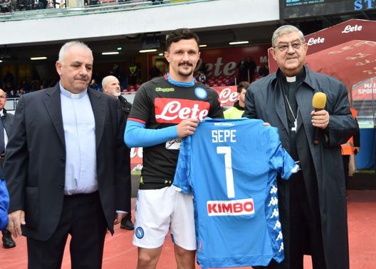 (Photo by Ciro Sarpa SSC NAPOLI/SSC NAPOLI via Getty Images) Napoli-Salernitana è già il derby di Sepe: e non solo…- immagine 2