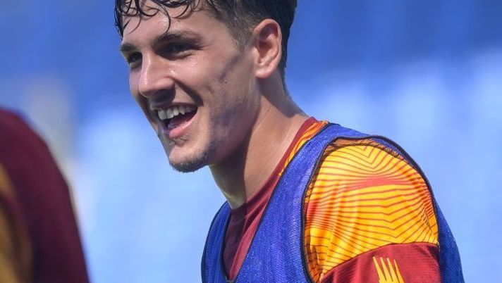 Getty Images Zaniolo versione papà, relax con il figlio dopo la trasferta in Finlandia – FOTO - immagine 1