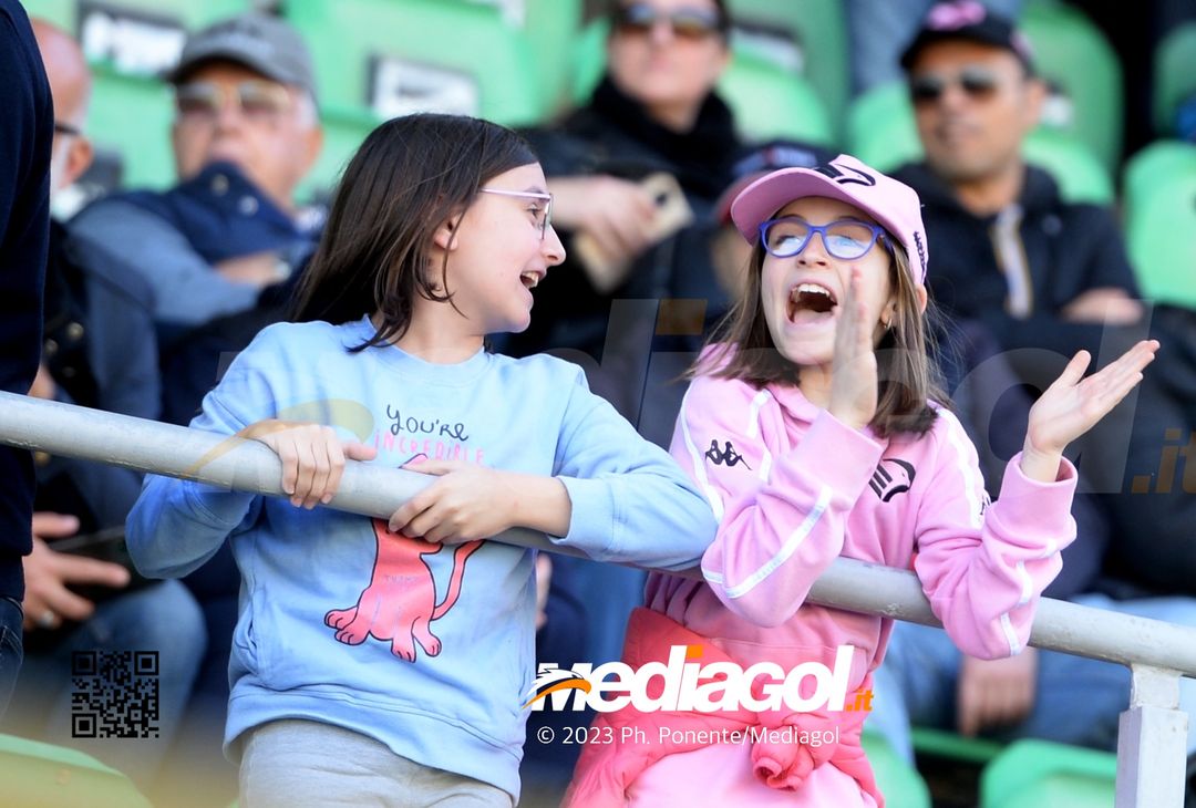FOTOTIFO Palermo-Benevento 1-1, gli scatti ai tifosi al “Renzo Barbera” (Gallery) - immagine 9