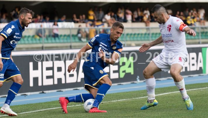 Antonino Ragusa in azione contro il Padova  Antonino Ragusa in azione contro il Padova
