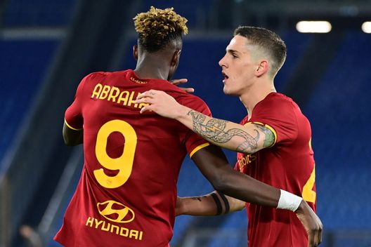 Getty Images Mourinho festeggia a Trigoria. Mancini: “Difficile il recupero di Spinazzola”- immagine 2