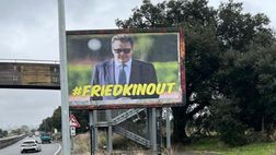 I tifosi protestano e spunta il cartellone contro il presidente