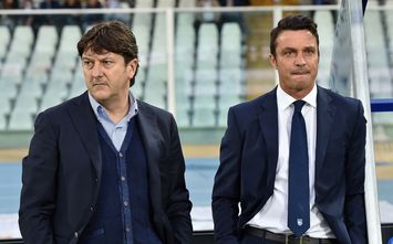  PESCARA, ITALY - OCTOBER 15: Daniele Sebastiani, President of Pescara Calcio and Massimo Oddo, head coach of Pescara Calcio prior the Serie A match between Pescara Calcio and UC Sampdoria at Adriatico Stadium on October 15, 2016 in Pescara, Italy. (Photo by Giuseppe Bellini/Getty Images)