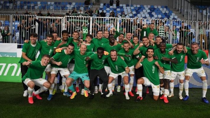 Festa Ferencvaros sul campo della Honved Festa Ferencvaros sul campo della Honved