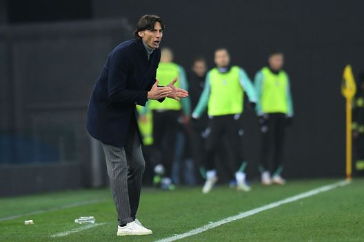 UDINE, ITALY - FEBRUARY 06: Gabriele Cioffi head coach of Udinese Calcio reacts during the Serie A match between Udinese Calcio and Torino FC at Dacia Arena on February 06, 2022 in Udine, Italy. (Photo by Alessandro Sabattini/Getty Images) Cioffi non fa giocare il Torino. E Juric-Paro si limitano a due sostituzioni- immagine 2