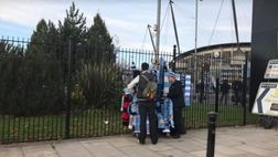 Manchester: i tifosi del Napoli si avviano verso l’Etihad Stadium – FOTOGALLERY