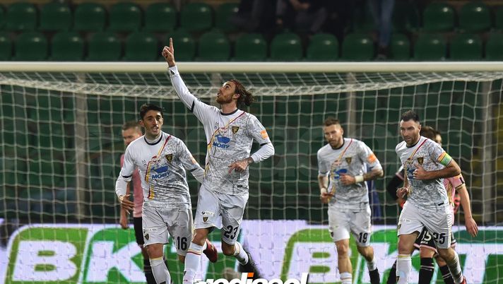 Serie B, la sentenza di Schwoch: &#8220;Il Lecce merità la A più del Palermo, non si farà sfuggire la promozione&#8221; 