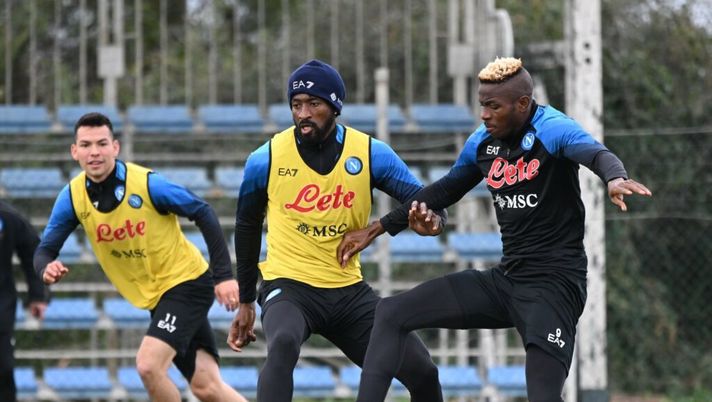 Verso il Verona, Osimhen si allena in parte col gruppo! Assente Gaetano: il motivo - immagine 1