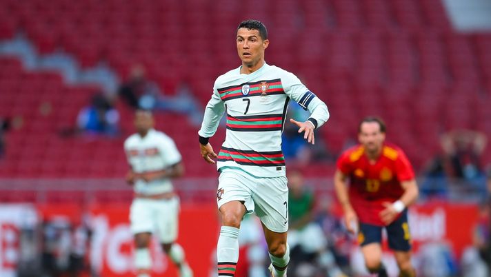 MADRID, SPAIN - JUNE 04: Cristiano Ronaldo of Portugal runs with the ball during the international friendly match between Spain and Portugal at Wanda Metropolitano stadium on June 04, 2021 in Madrid, Spain. (Photo by David Ramos/Getty Images) Galaxy-LAFC: derby a stelle e strisce per…Cristiano Ronaldo - immagine 1