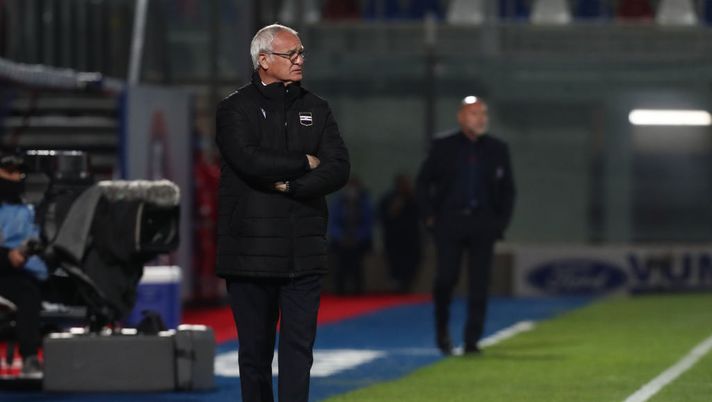 CROTONE, ITALY - APRIL 21: Head coach of Sampdoria Claudio Ranieri looks on during the Serie A match between FC Crotone and UC Sampdoria at Stadio Comunale Ezio Scida on April 21, 2021 in Crotone, Italy. Sporting stadiums around Italy remain under strict restrictions due to the Coronavirus Pandemic as Government social distancing laws prohibit fans inside venues resulting in games being played behind closed doors. (Photo by Maurizio Lagana/Getty Images) CROTONE, ITALY - APRIL 21: Head coach of Sampdoria Claudio Ranieri looks on during the Serie A match between FC Crotone and UC Sampdoria at Stadio Comunale Ezio Scida on April 21, 2021 in Crotone, Italy. Sporting stadiums around Italy remain under strict restrictions due to the Coronavirus Pandemic as Government social distancing laws prohibit fans inside venues resulting in games being played behind closed doors. (Photo by Maurizio Lagana/Getty Images)