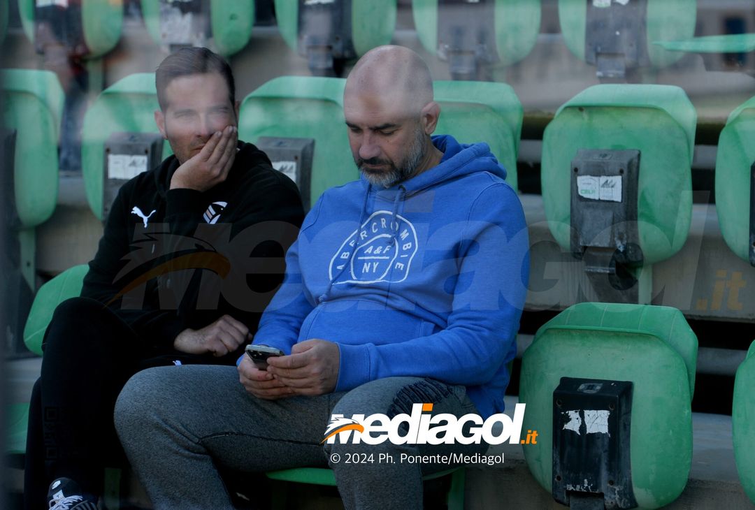 FOTOTIFO Palermo-Como 3-0, gli scatti ai tifosi al “Renzo Barbera” (GALLERY) - immagine 47