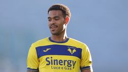 Ufficiale, Ngonge al Napoli. L’attaccante: “Il Verona per sempre nel mio cuore”