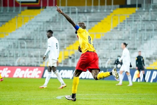 Derby senza ds per il Lens, Fofana: “Noi favoriti? Non sottovalutiamo il Lille…”- immagine 2