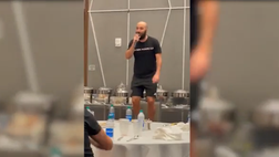 VIDEO Higuain, lo show dell’ex Napoli e Juventus: la performance canora del centravanti argentino, sulle note di “Despacito”
