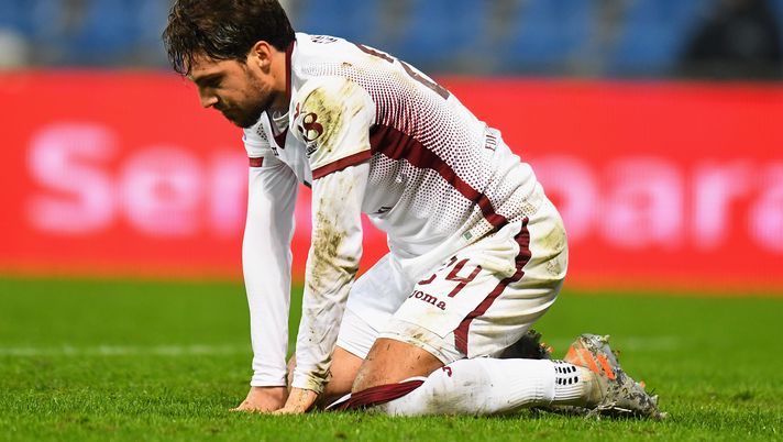 REGGIO NELL'EMILIA, ITALY - JANUARY 18: Simone Verdi of Torino FC  shows his dejection during the Serie A match between US Sassuolo and  Torino FC at Mapei Stadium - Città  del Tricolore on January 18, 2020 in Reggio nell'Emilia, Italy  (Photo by Alessandro Sabattini/Getty Images) 