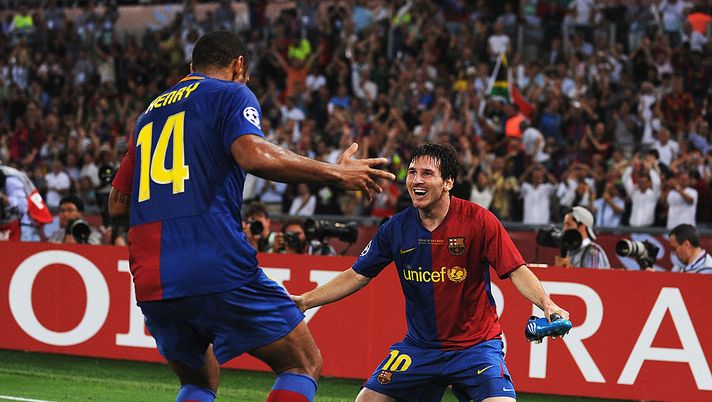 ROME - MAY 27: Lionel Messi of Barcelona celebrates with his team mate Thierry Henry after Messi scored the second goal for Barcelona during the UEFA Champions League Final match between Barcelona and Manchester United at the Stadio Olimpico on May 27, 2009 in Rome, Italy. (Photo by Jasper Juinen/Getty Images) ROME - MAY 27: Lionel Messi of Barcelona celebrates with his team mate Thierry Henry after Messi scored the second goal for Barcelona during the UEFA Champions League Final match between Barcelona and Manchester United at the Stadio Olimpico on May 27, 2009 in Rome, Italy. (Photo by Jasper Juinen/Getty Images)