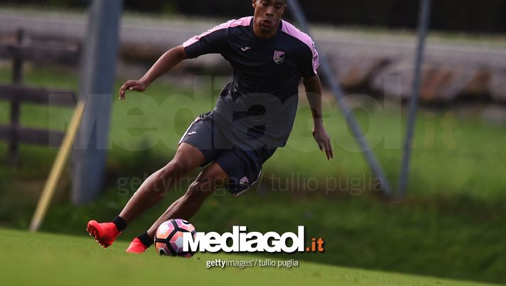 Calciomercato Palermo: il Sassuolo pensa a Robin Quaison per il dopo-Sansone Calciomercato Palermo: il Sassuolo pensa a Robin Quaison per il dopo-Sansone
