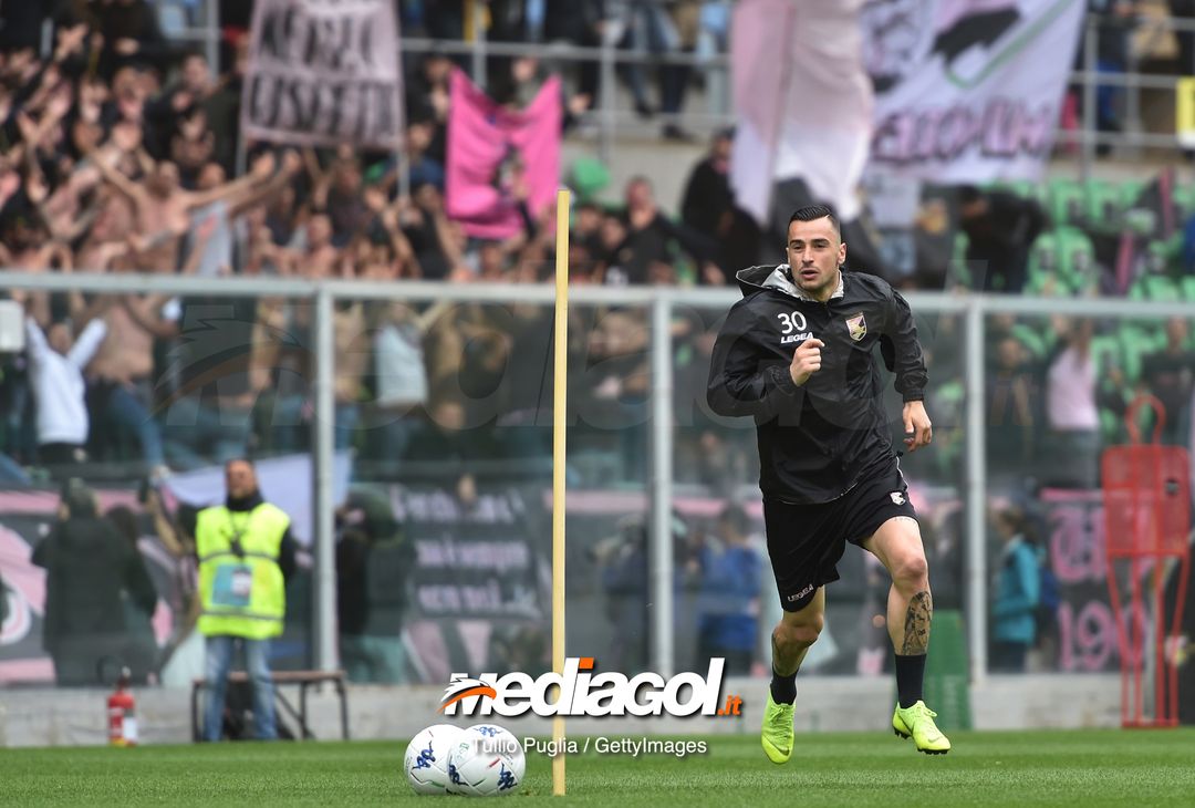  PALERMO, ITALY - MARCH 28: Ilija Nestorovski of Palermo in action during a training session at Stadio Renzo Barbera on March 28, 2019 in Palermo, Italy. (Photo by Tullio M. Puglia/Getty Images) 