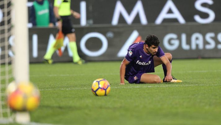 FLORENCE, ITALY - NOVEMBER 05: Federico Chiesa of ACF Fiorentina reacts during the Serie A match between ACF Fiorentina and AS Roma at Stadio Artemio Franchi on November 5, 2017 in Florence, Italy. (Photo by Gabriele Maltinti/Getty Images) Che flop! Le scelte da NON ripetere al fantacalcio per la prossima giornata - immagine 1
