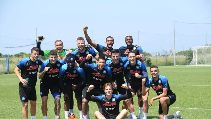 Il Napoli si allena al gran completo: lavoro tattico e partitina a Castel Volturno - immagine 1