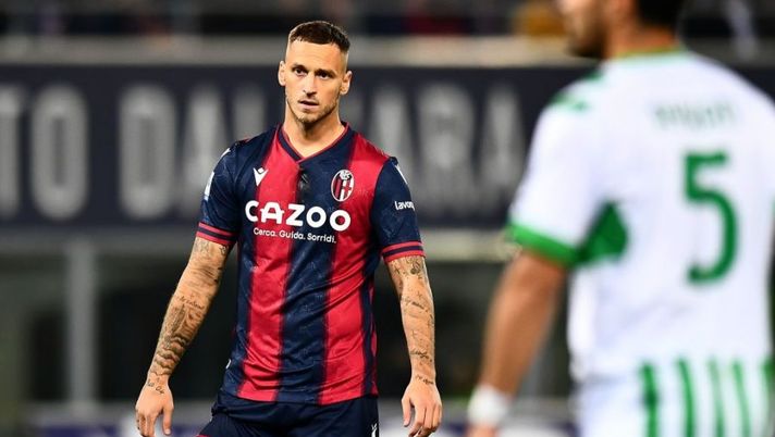 BOLOGNA, ITALY - NOVEMBER 12: Marko Arnautovic of Bologna FC reacts during the Serie A match between Bologna FC and US Sassuolo at Stadio Renato Dall'Ara on November 12, 2022 in Bologna, Italy. (Photo by Alessandro Sabattini/Getty Images) Bologna, rientro amaro per Arnautovic: arriva subito la squalifica, salta la prossima - immagine 1