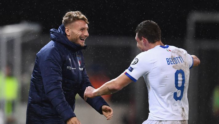 VADUZ, LIECHTENSTEIN - OCTOBER 15:  Andrea Belotti of Italy celebrates with Ciro Immobile of Italy after scoring the second goal during the UEFA Euro 2020 qualifier between Liechtenstein and Italy on October 15, 2019 in Vaduz, Liechtenstein.  (Photo by Claudio Villa/Getty Images) 