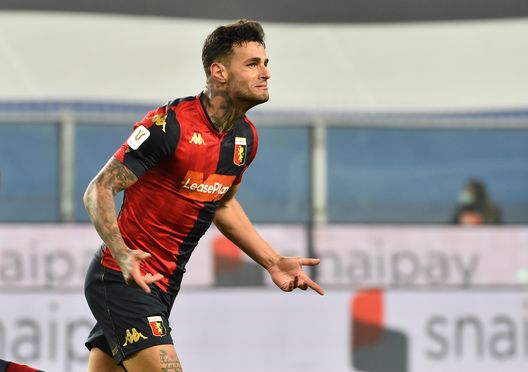 Gianluca Scamacca con la maglia del Genoa Gianluca Scamacca con la maglia del Genoa