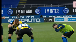VIDEO Inter-Roma, Brozovic… “esplosivo”: la strana esultanza con Barella e Sensi dopo il gol