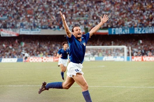 Le notti magiche di Toto Schillaci Italia (Getty Images) Le notti magiche di Toto Schillaci Italia (Getty Images)