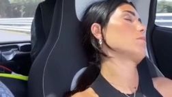 VIDEO / Federica Nargi dorme Matri la terrorizza, due volte. Lei non la prende bene