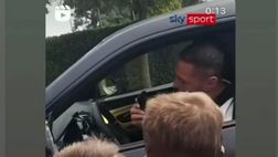 Il gesto di D’Ambrosio è commovente: un piccolo tifoso non riesce a salutare Lukaku e lui…
