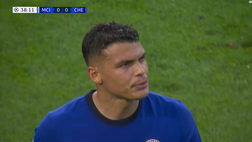 VIDEO Manchester City-Chelsea, infortunio per Thiago Silva: l’ex Milan in lacrime. Rivedi le immagini
