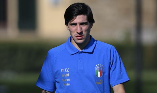 Sandro Tonali (centrocampista AC Milan) qui con l'Italia a Coverciano | Milan News (Getty Images) Sandro Tonali Italia AC Milan